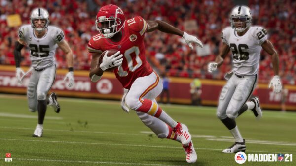 سی دی کی اریجینال بازی Madden NFL 21