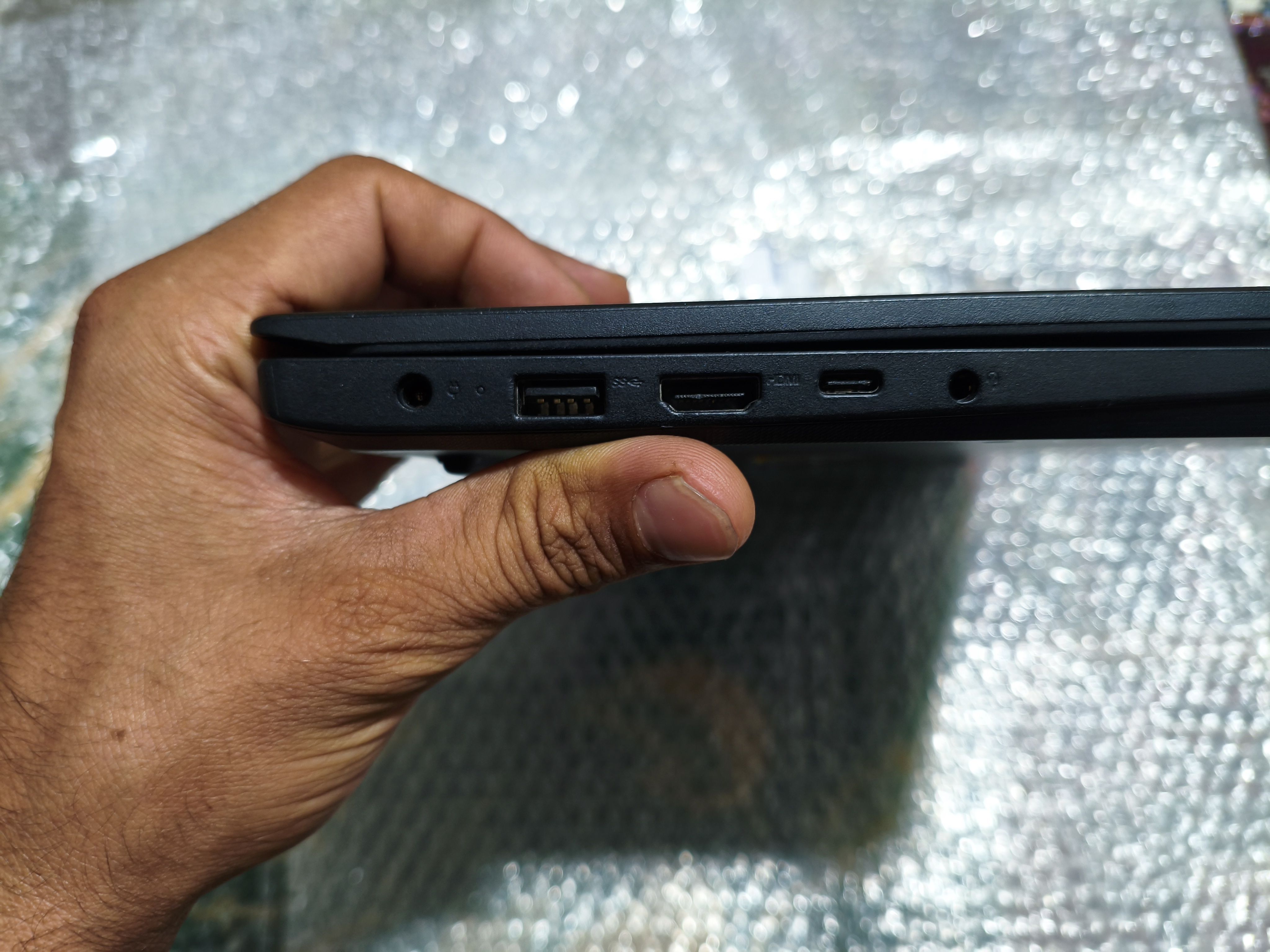لپ تاپ Lenovo Thinkpad V14 Gen3 4 لپ تاپ Lenovo Thinkpad V14 Gen3